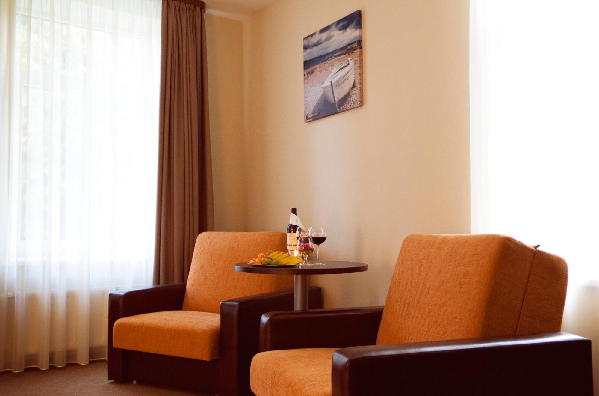Dzintars Hotel Jūrkalne Exteriér fotografie