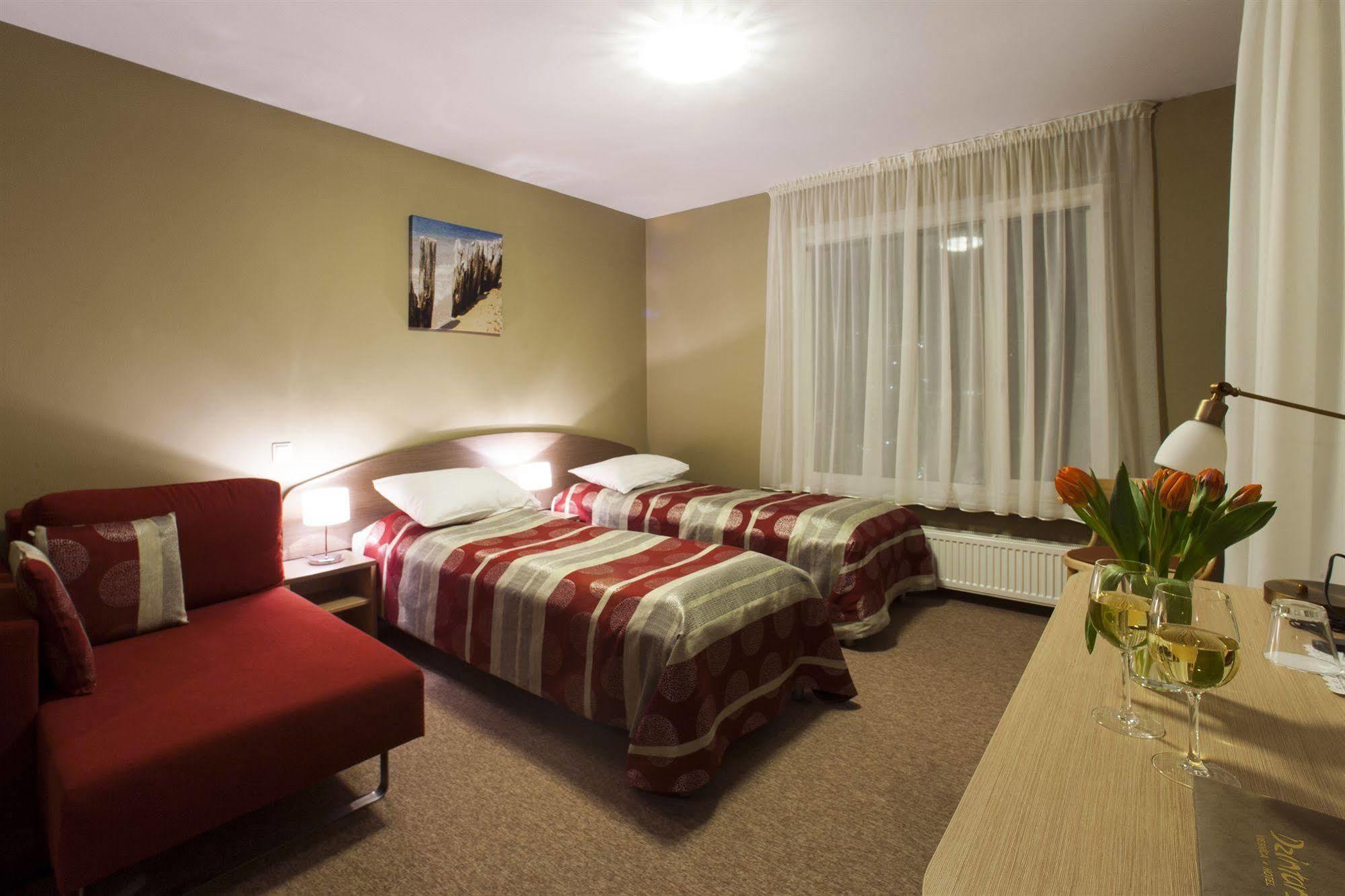 Dzintars Hotel Jūrkalne Exteriér fotografie